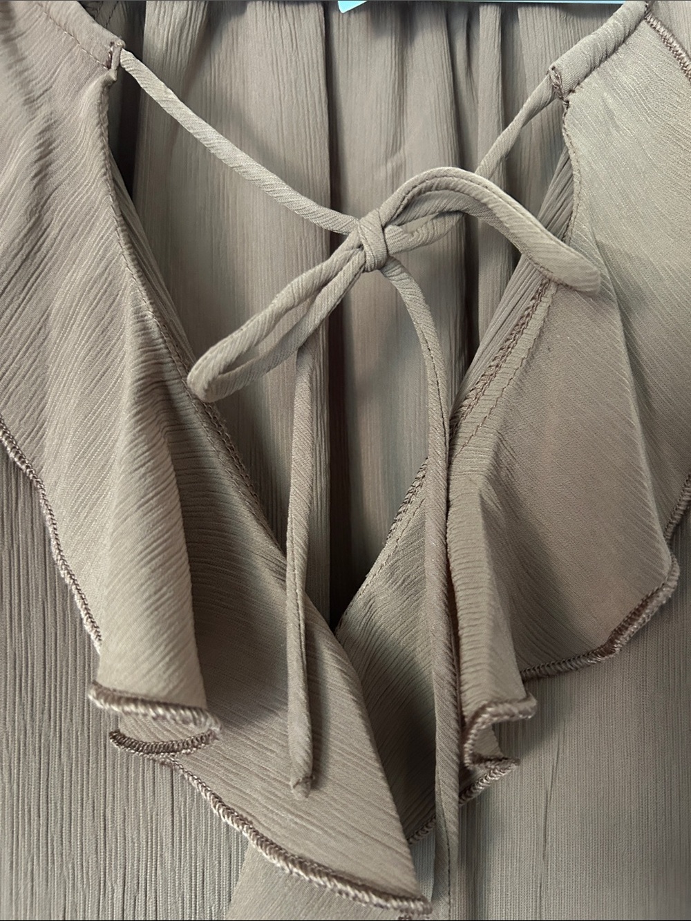 H&M Brown Ruffle Tie-Neck Blouse - Picture 3 of 8